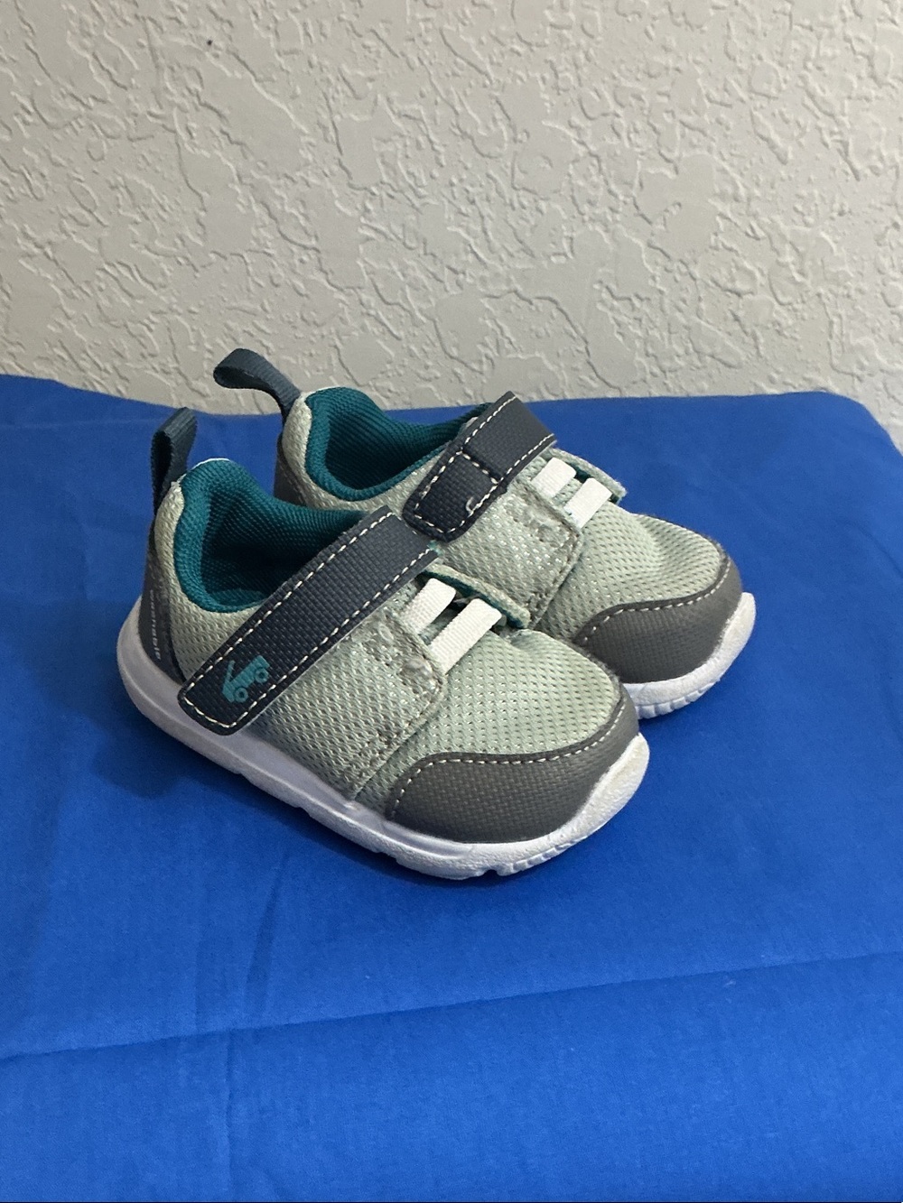 👟 Stride Rite SRtech Soft Motion Infant Boys Sneakers Grey Teal Size 4 👟